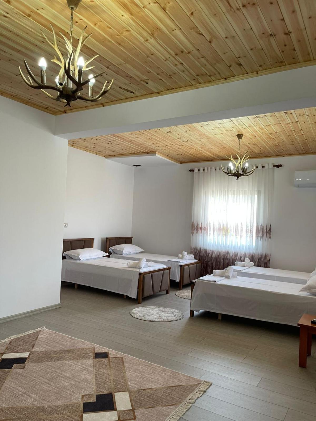 Georgemishel Guest House Berat Exterior foto
