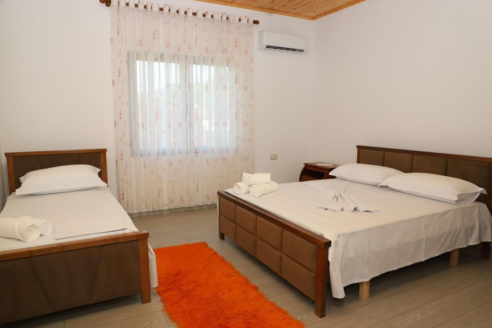 Georgemishel Guest House Berat Exterior foto