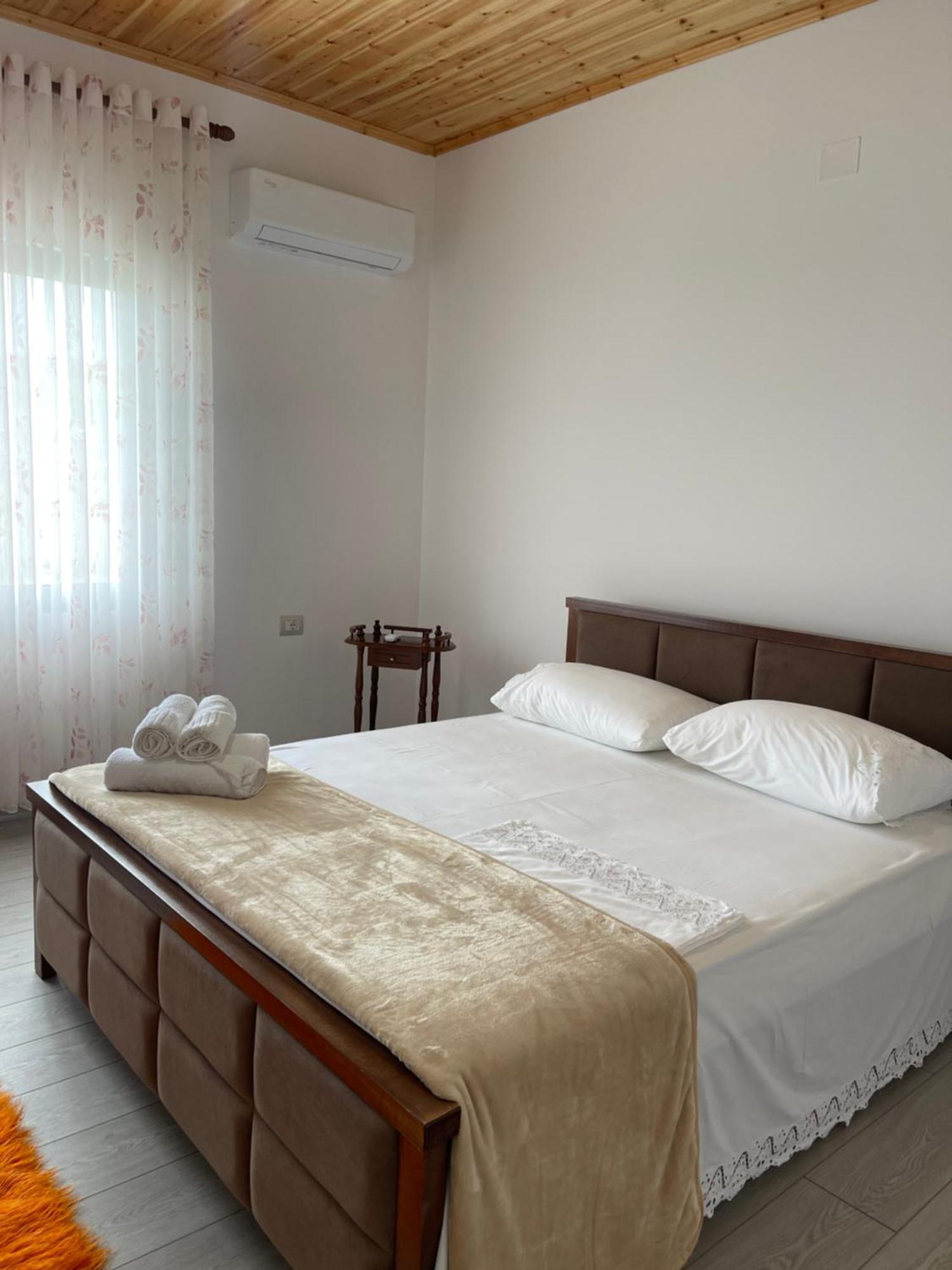 Georgemishel Guest House Berat Exterior foto